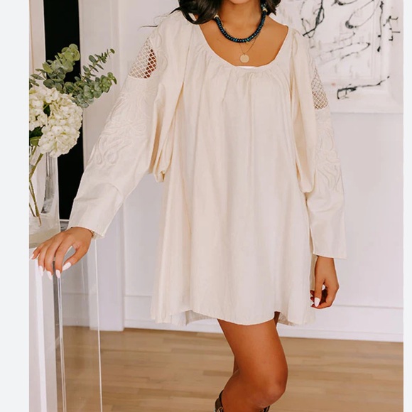 H&M Cream Voluminous Embroidery Detail Dress - Picture 2 of 11